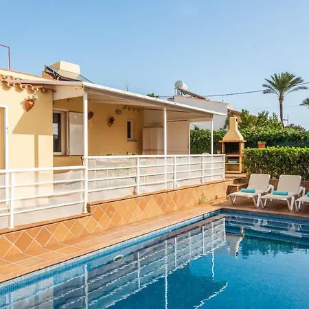 Villa Eclipse - En Punta Prima *